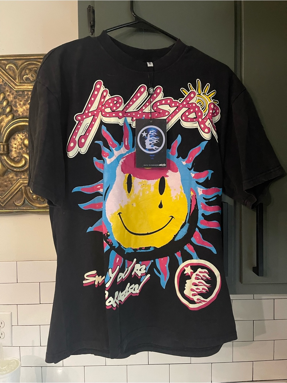 Men’s Graphic Design Tee Size S.